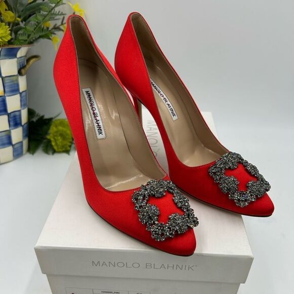 Women’s Manolo blahnik red satin pumps size 37.5 made in Italy - Picture 1 of 11